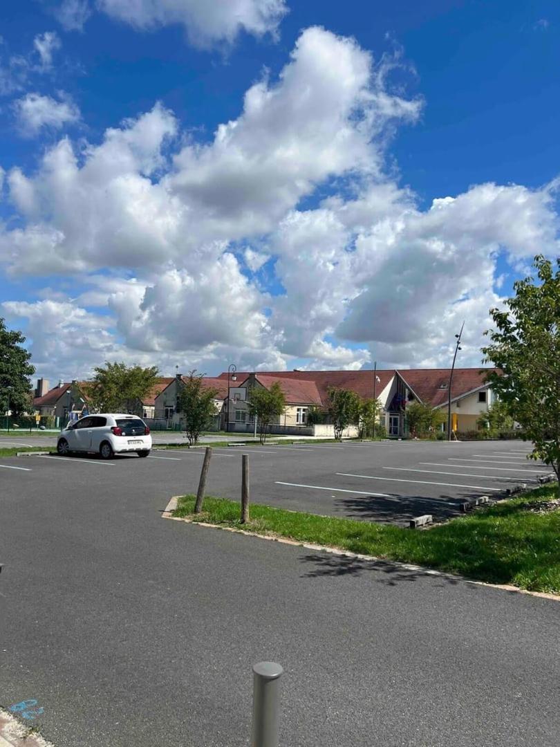 Studio Disneyland En 10 Min Paris 30 Min Montevrain Bagian luar foto